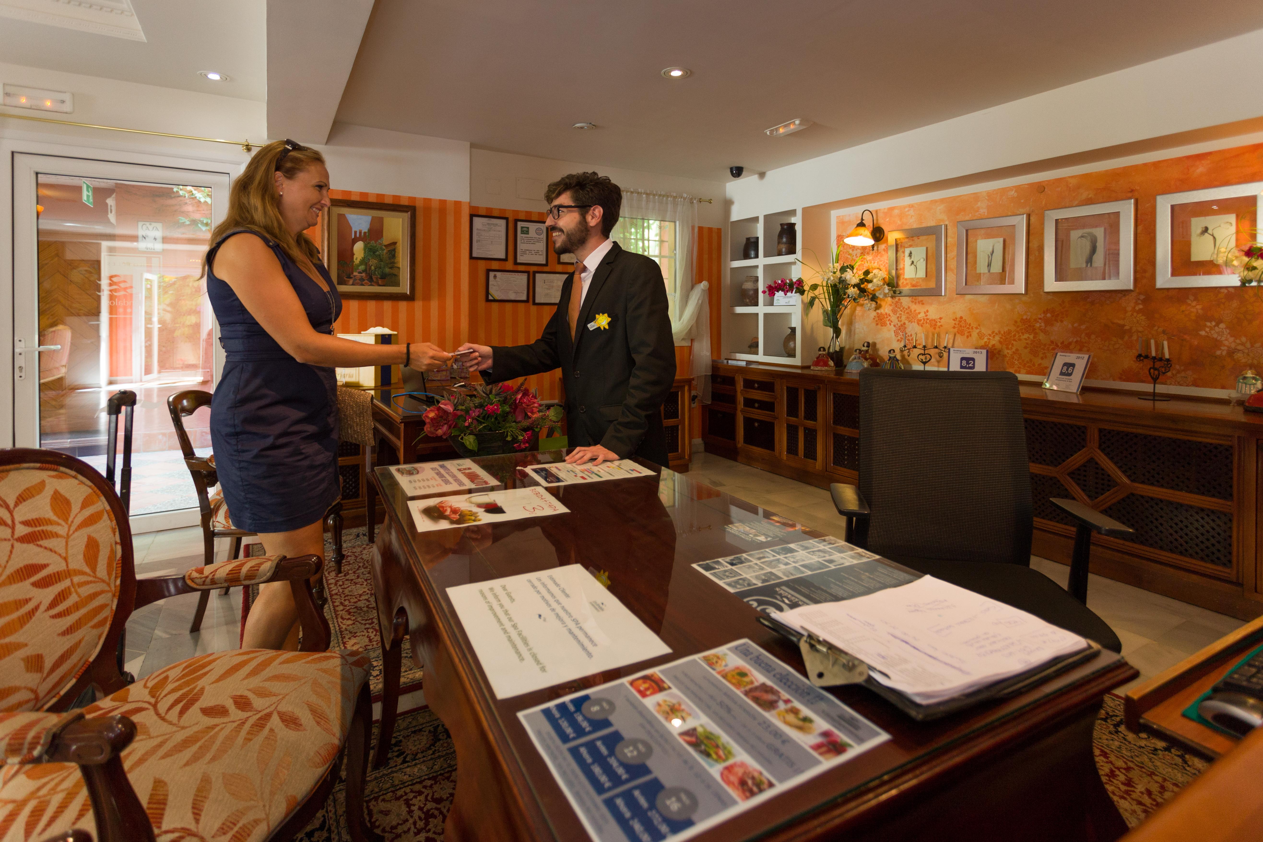 Apartamentos Soho Boutique Vistahermosa إل بويرتو دي سانتا ماريا المظهر الخارجي الصورة
