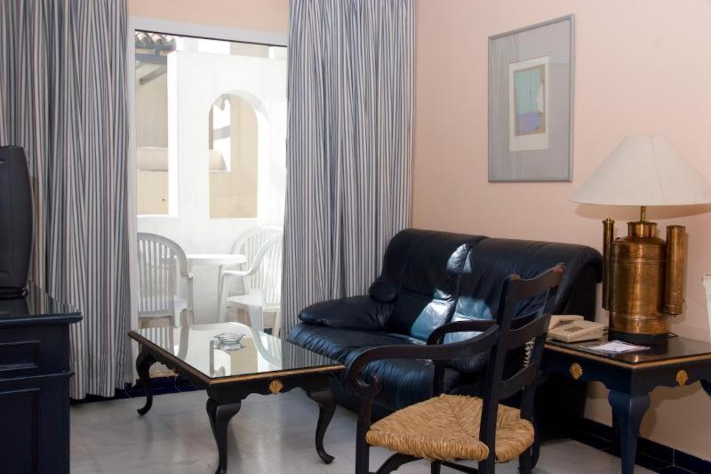 Apartamentos Soho Boutique Vistahermosa إل بويرتو دي سانتا ماريا الغرفة الصورة